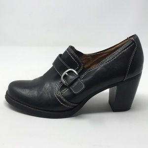 NATURALIZER BLACK OXFORD HEELS 6.5M
